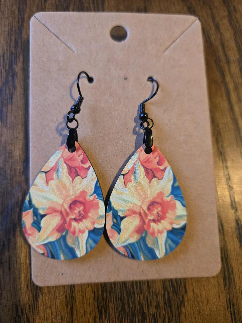 Flower Theme Tear Drop Earrings