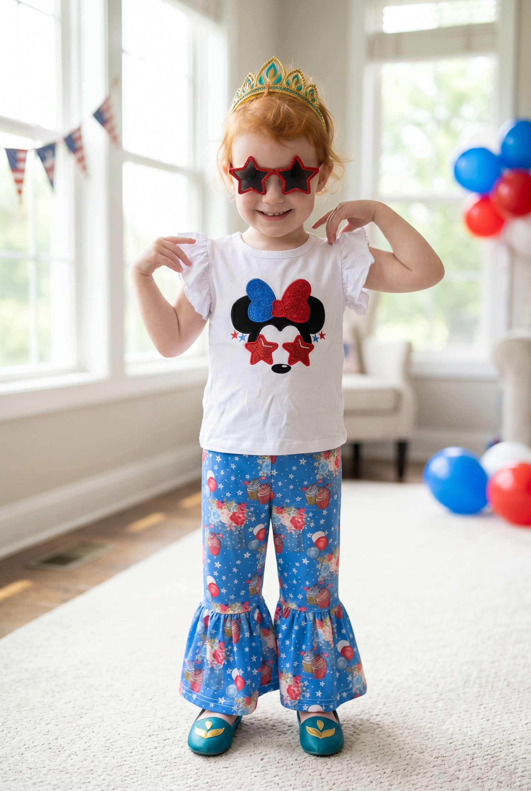 Mouse w/Star Shades w/cupcake pants