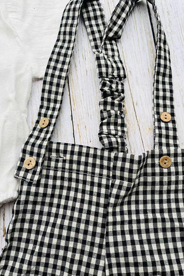 White onesie & suspender shorts & bow tie boy's set 2601012M