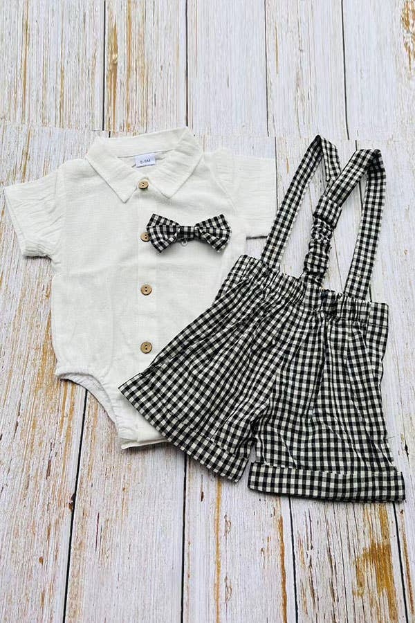 White onesie & suspender shorts & bow tie boy's set 2601012M