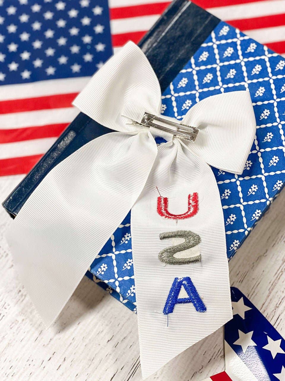 USA Embroidered Longtail Hair Bow | Clip Only